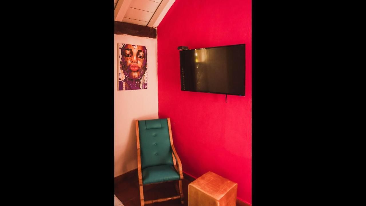 In Guest - Sd-4 With Balcony In The Old Air Conditioning And Wifi * Cartagena