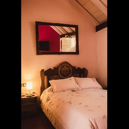 Pensión In Guest - Sd-4 With Balcony In The Old Air Conditioning And Wifi *