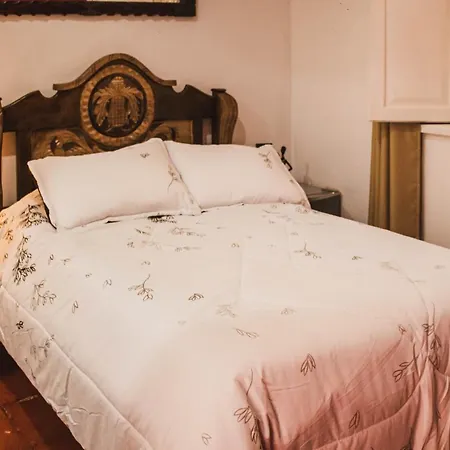 In Guest - Sd-4 With Balcony In The Old Air Conditioning And Wifi Pensión *